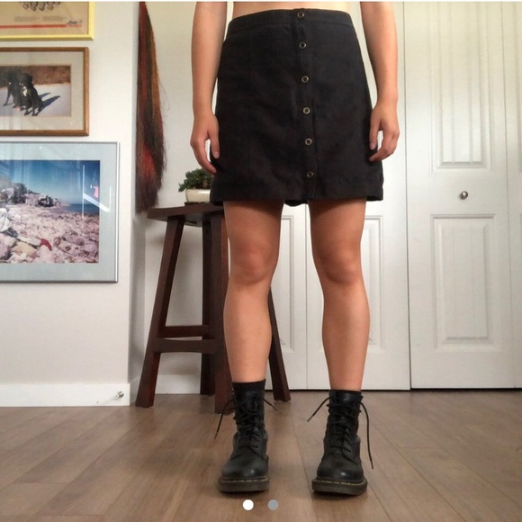 Black Button Hollister Skirt - Picture 1 of 2